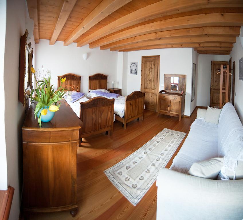 Bus De L'Och Bed & Breakfast แฟลเตร ภายนอก รูปภาพ