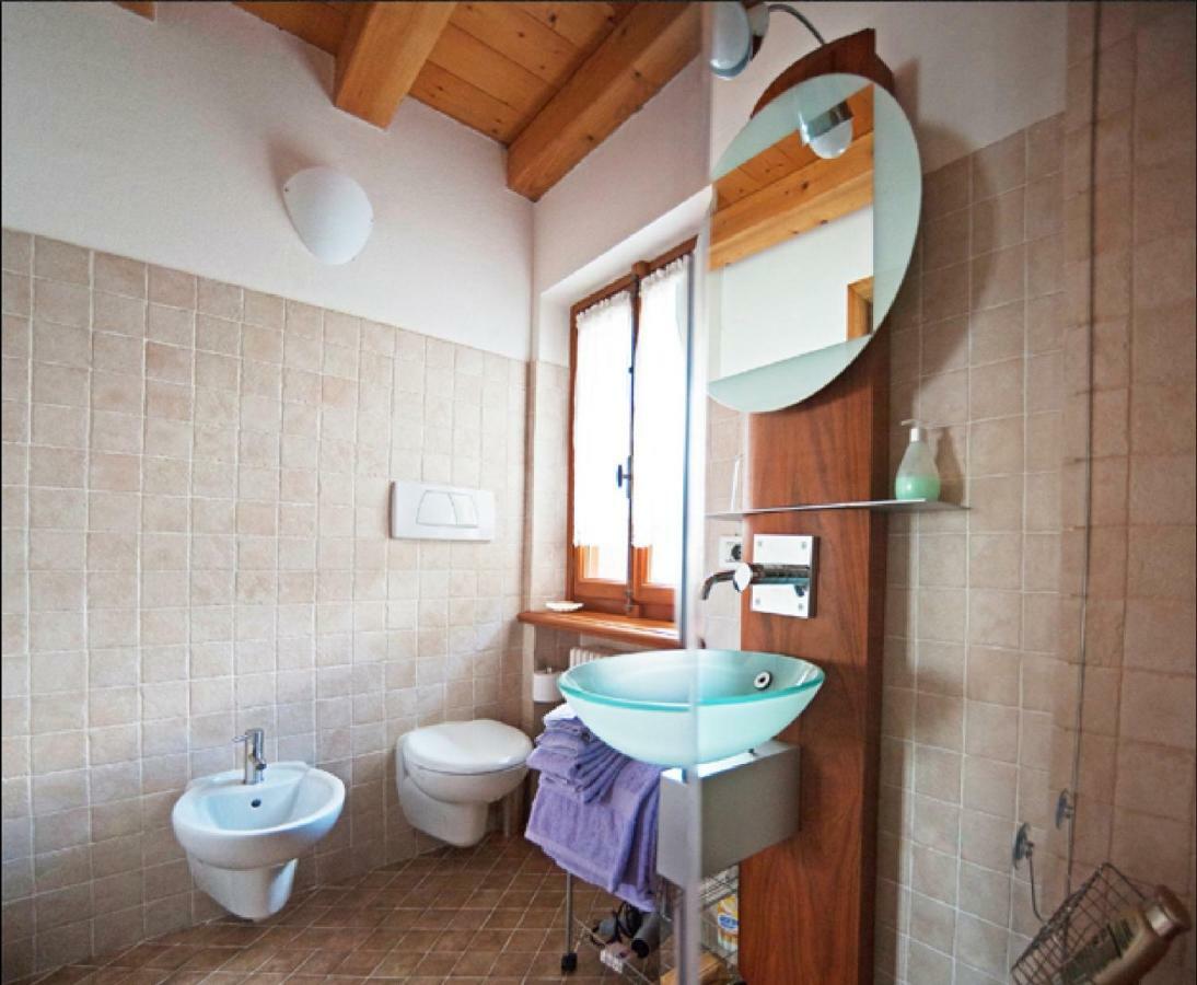 Bus De L'Och Bed & Breakfast แฟลเตร ภายนอก รูปภาพ